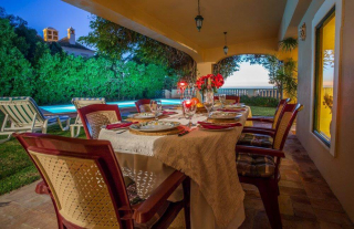 accessible terrace with BBQ, accommodation for the disabled, disabled villa for holidays