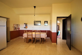 accessible kitchen, holiday villa for the disabled, Algarve Portugal
