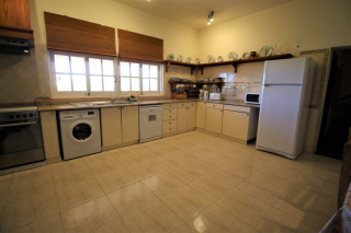 accessible holiday villa, accessible kitchen for wheelchair users
