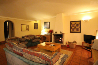 accessible lounge, holidays for the disabled algarve, wheelchair accessible villa